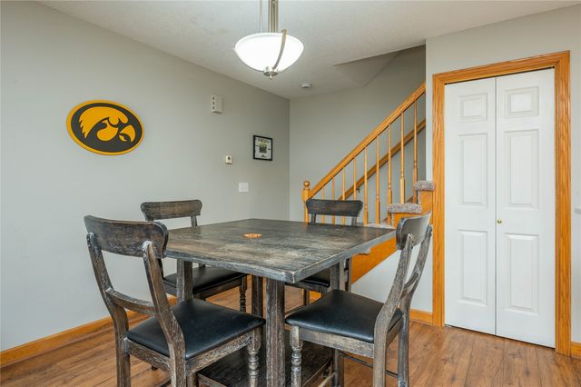 811 Burr Oaks Drive 611, West Des Moines, IA 50266