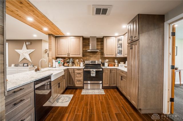294 New Garden, New Paris, OH 45347