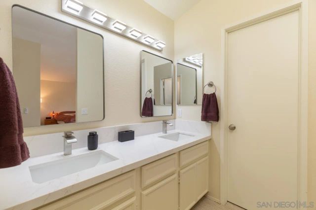 14383 La Harina Ct, San Diego, CA 92129