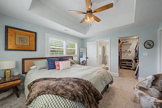 2202 E 32nd Street, Des Moines, IA 50317