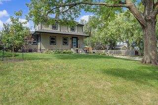 2202 E 32nd Street, Des Moines, IA 50317