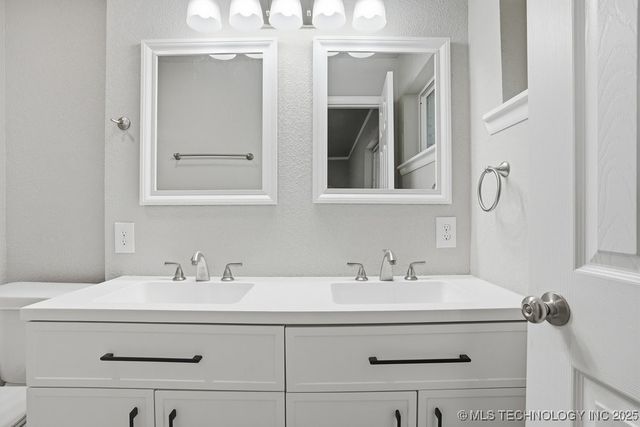 13111 E 76th Street, Owasso, OK 74055