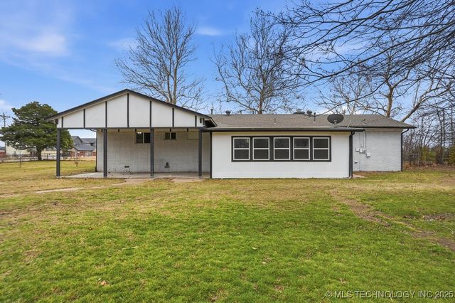 13111 E 76th Street, Owasso, OK 74055