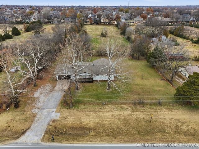 13111 E 76th Street, Owasso, OK 74055