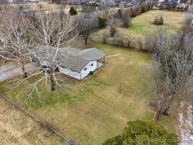 13111 E 76th Street, Owasso, OK 74055