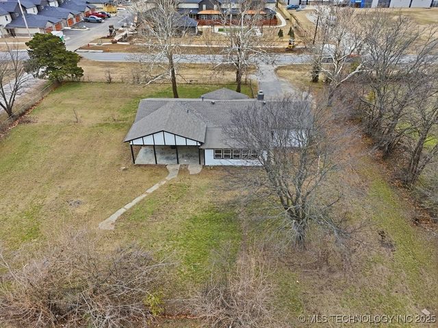 13111 E 76th Street, Owasso, OK 74055