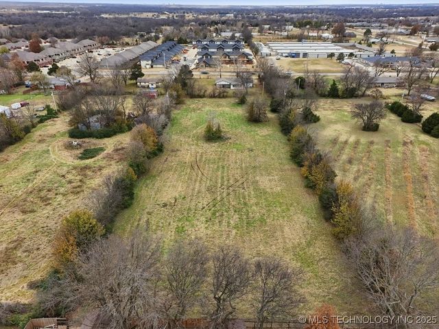 13111 E 76th Street, Owasso, OK 74055