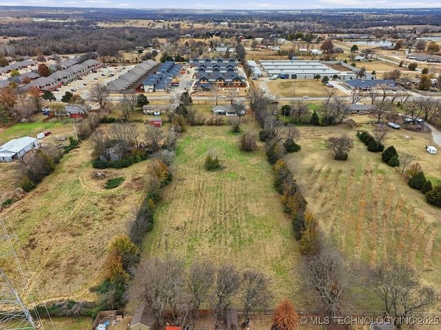 13111 E 76th Street, Owasso, OK 74055