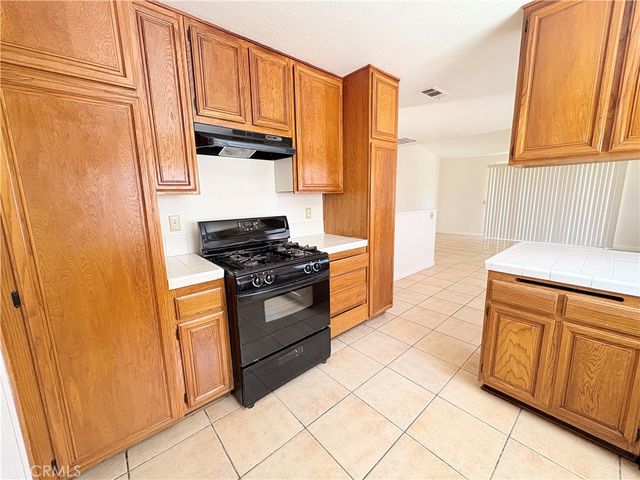 23214 Sonnet, Moreno Valley, CA 92557