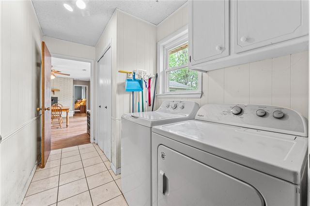 1703 W Emma Avenue, Springdale, AR 72762