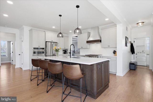 2177 RED BARN DR, Furlong, PA 18925