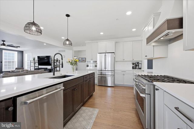 2177 RED BARN DR, Furlong, PA 18925