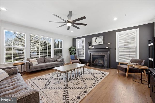 2177 RED BARN DR, Furlong, PA 18925