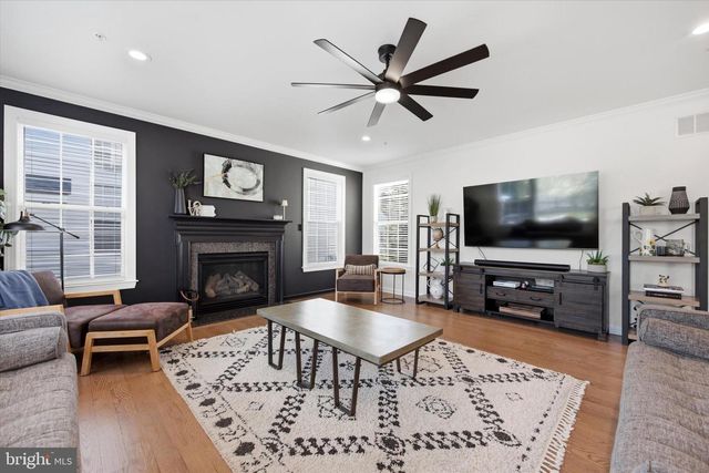 2177 RED BARN DR, Furlong, PA 18925