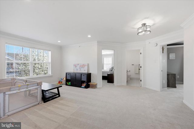 2177 RED BARN DR, Furlong, PA 18925