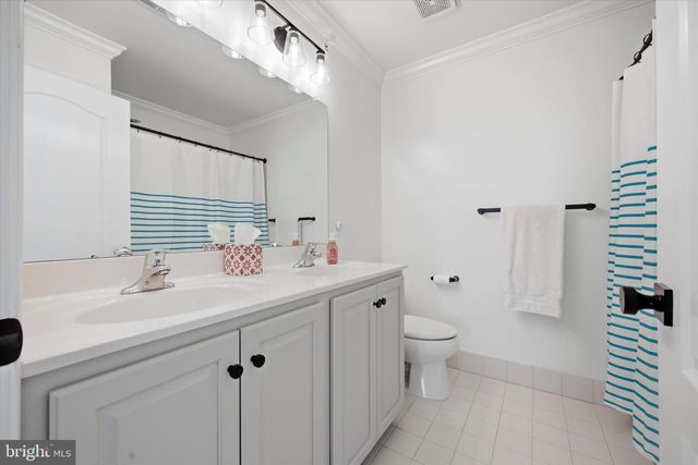 2177 RED BARN DR, Furlong, PA 18925