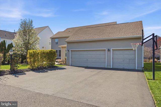 2177 RED BARN DR, Furlong, PA 18925