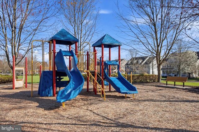 2177 RED BARN DR, Furlong, PA 18925