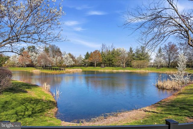 2177 RED BARN DR, Furlong, PA 18925