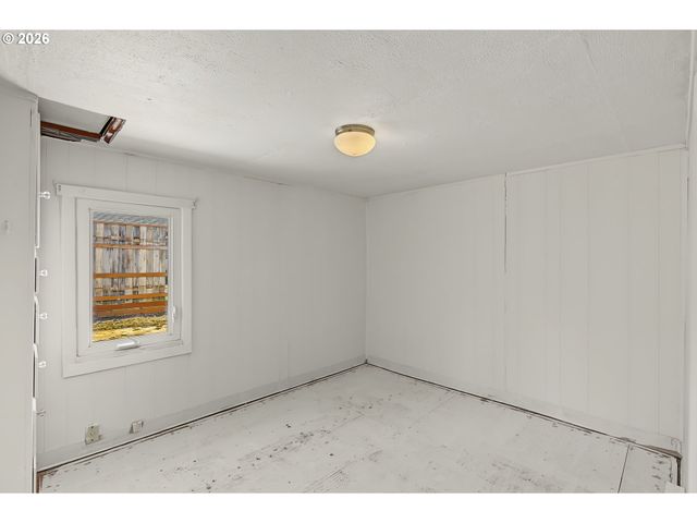 7287 Se JOHNSON St, Hillsboro, OR 97123