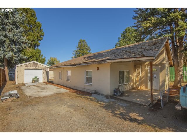 7287 Se JOHNSON St, Hillsboro, OR 97123