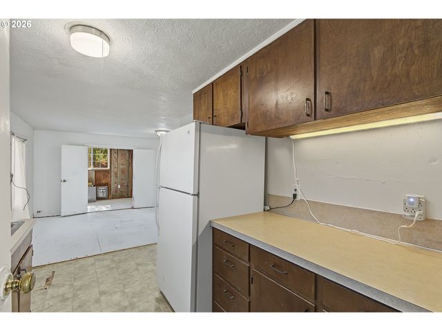 7287 Se JOHNSON St, Hillsboro, OR 97123