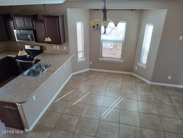 3904 HUECO VALLEY Drive, El Paso, TX 79938