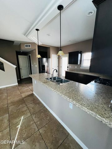 3904 HUECO VALLEY Drive, El Paso, TX 79938