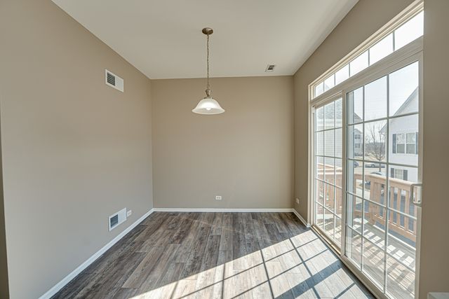 3783 Bailey Road 3783, Yorkville, IL 60560