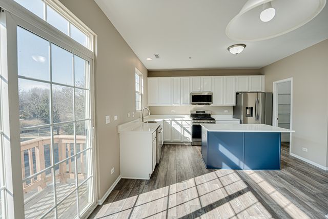 3783 Bailey Road 3783, Yorkville, IL 60560