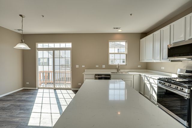 3783 Bailey Road 3783, Yorkville, IL 60560