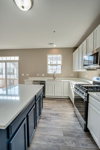 3783 Bailey Road 3783, Yorkville, IL 60560