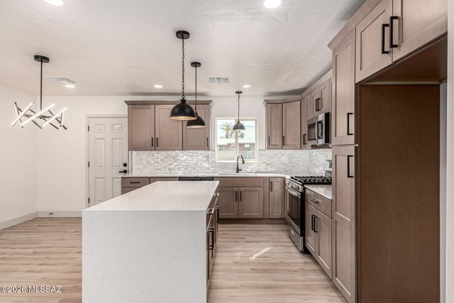 2032 E Florence Drive, Tucson, AZ 85719