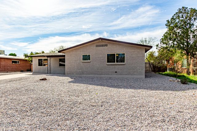 2032 E Florence Drive, Tucson, AZ 85719