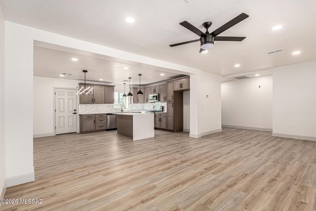 2032 E Florence Drive, Tucson, AZ 85719