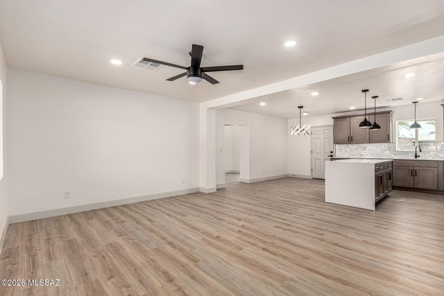 2032 E Florence Drive, Tucson, AZ 85719