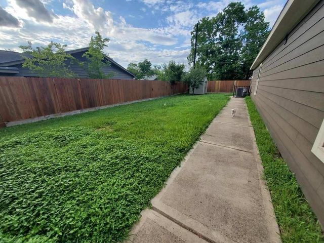 3021 Sparrow Street, Houston, TX 77051