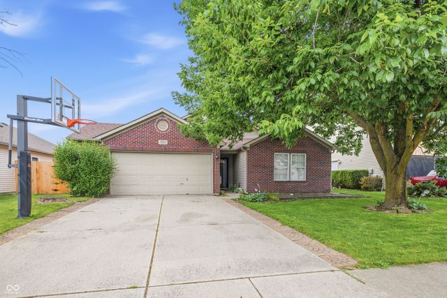 5624 N Jamestown, Mccordsville, IN 46055