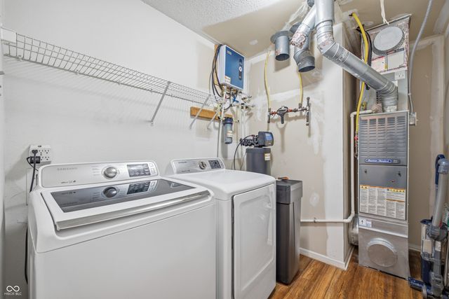 5624 N Jamestown, Mccordsville, IN 46055