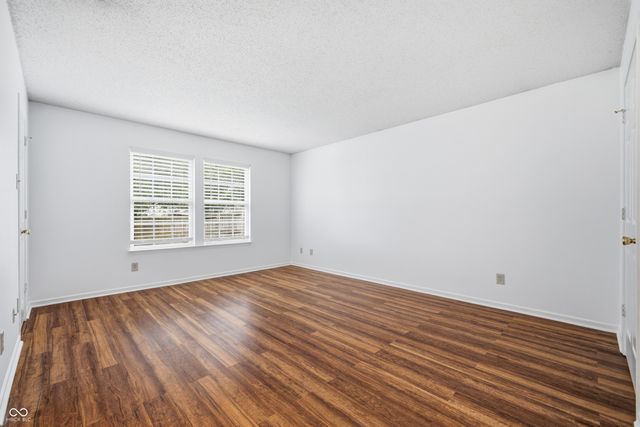 5624 N Jamestown, Mccordsville, IN 46055