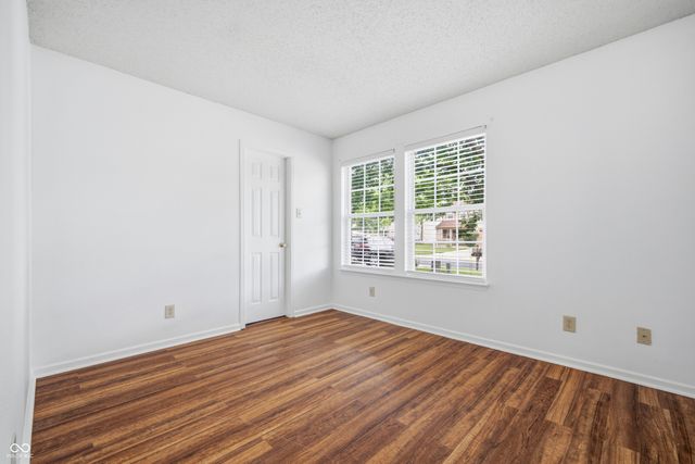 5624 N Jamestown, Mccordsville, IN 46055