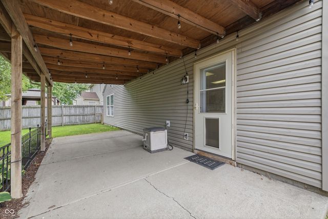5624 N Jamestown, Mccordsville, IN 46055