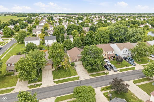 5624 N Jamestown, Mccordsville, IN 46055
