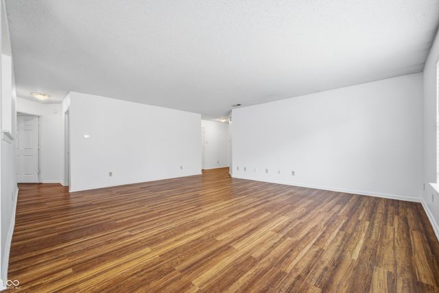 5624 N Jamestown, Mccordsville, IN 46055