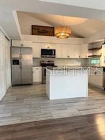 512 WIDEVIEW AVENUE, Tarpon Springs, FL 34689