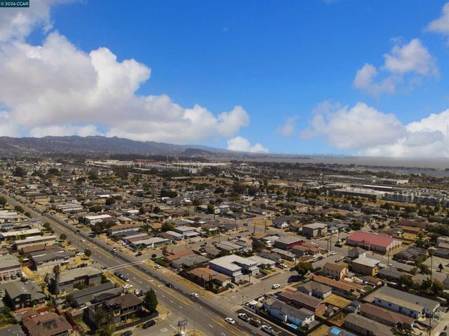 440 Marina Way, Richmond, CA 94804