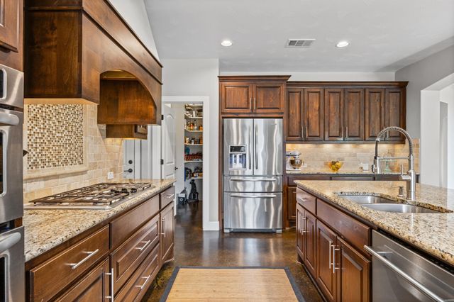 204 Joshua DR, Georgetown, TX 78633