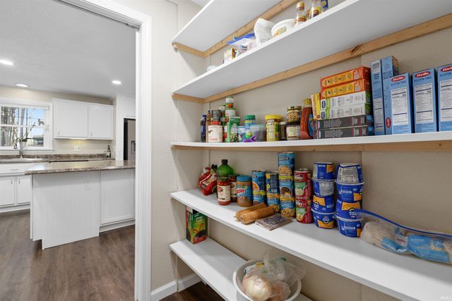 7754 Saint Joe Road, Fort Wayne, IN 46835