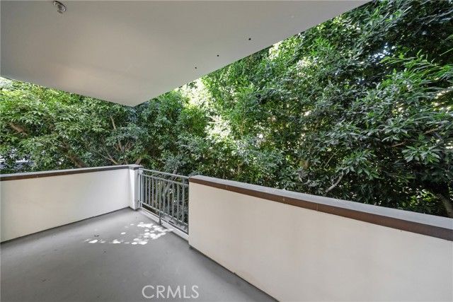 1401 S Bentley Avenue 203, Los Angeles, CA 90025