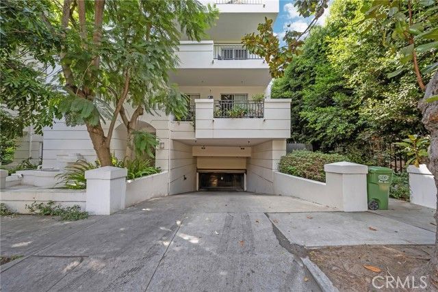 1401 S Bentley Avenue 203, Los Angeles, CA 90025